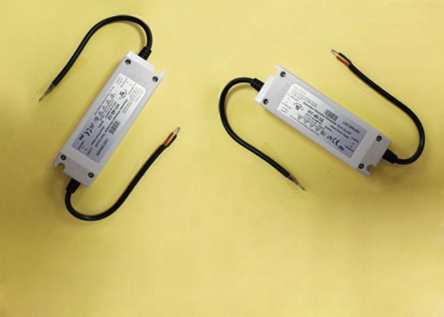 IP64 High Efficiency LED Lighting Power Supply , super thin LED driver with AC input