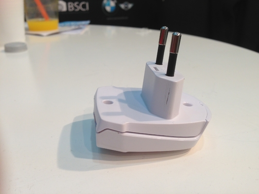 White 2.1A Dual Usb Wall Charger Ac Power Adapter Charger Eu Plug , 100 - 240v