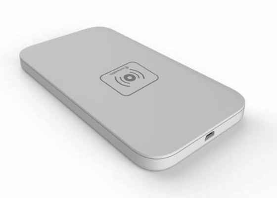 White Cellular Phone Accessories ，Mobile Phones Accessories In Stocking Universal Wireless Charger