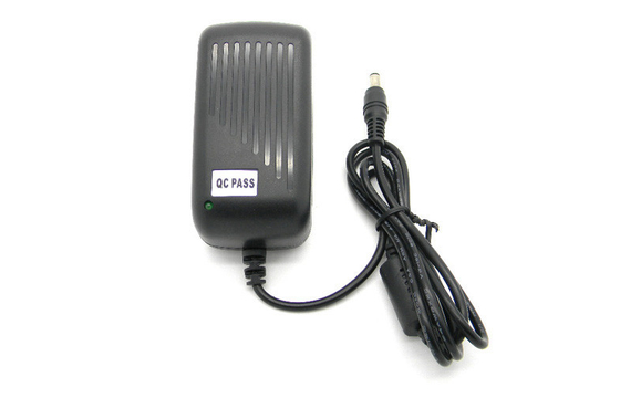 High Efficency Wall Mount Power Adapter 12V 2A AC100-240V With 1.2M Copper