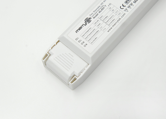 White Plastic Enclosure Constant Voltage Dimmable LED Driver 12Vdc 50 / 60Hz