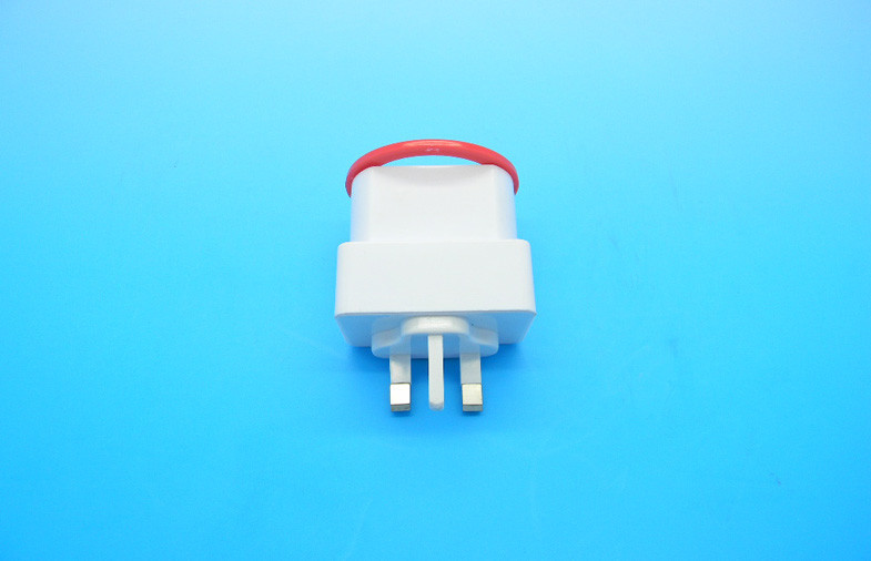Constant Current Portable Universal Usb Charger UK Plug FCC Part 15